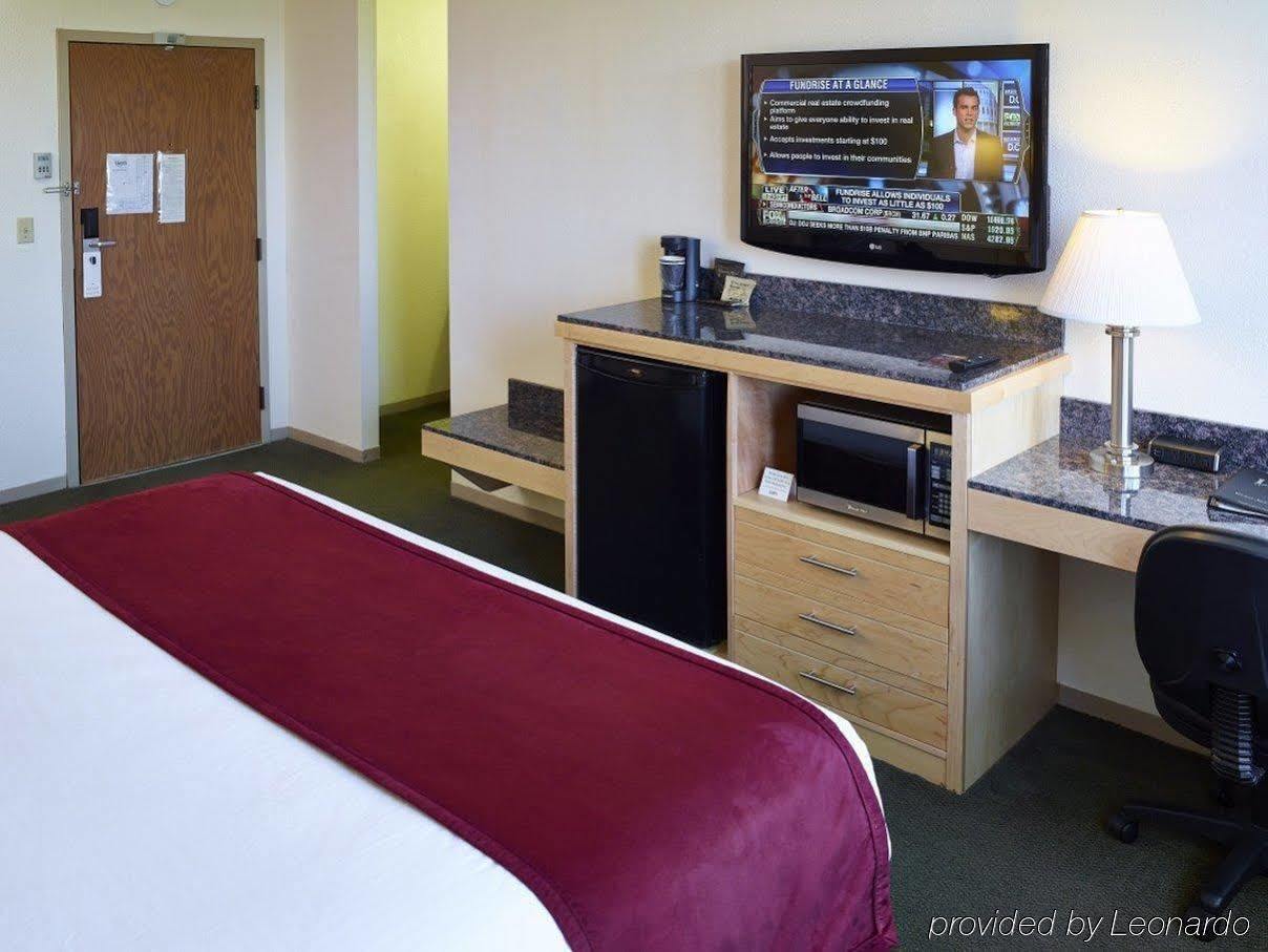 Livinn Hotel St Paul East / Maplewood Zewnętrze zdjęcie