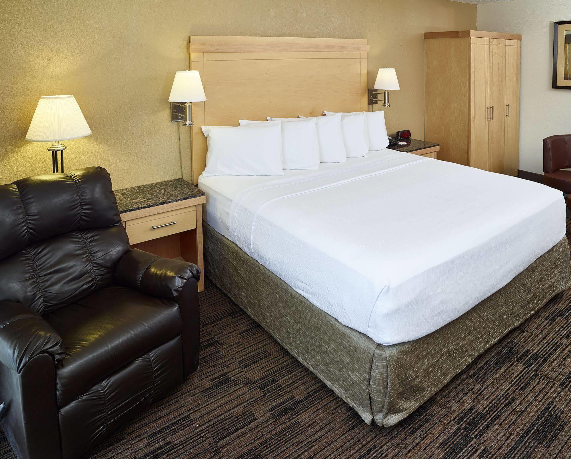 Livinn Hotel St Paul East / Maplewood Zewnętrze zdjęcie