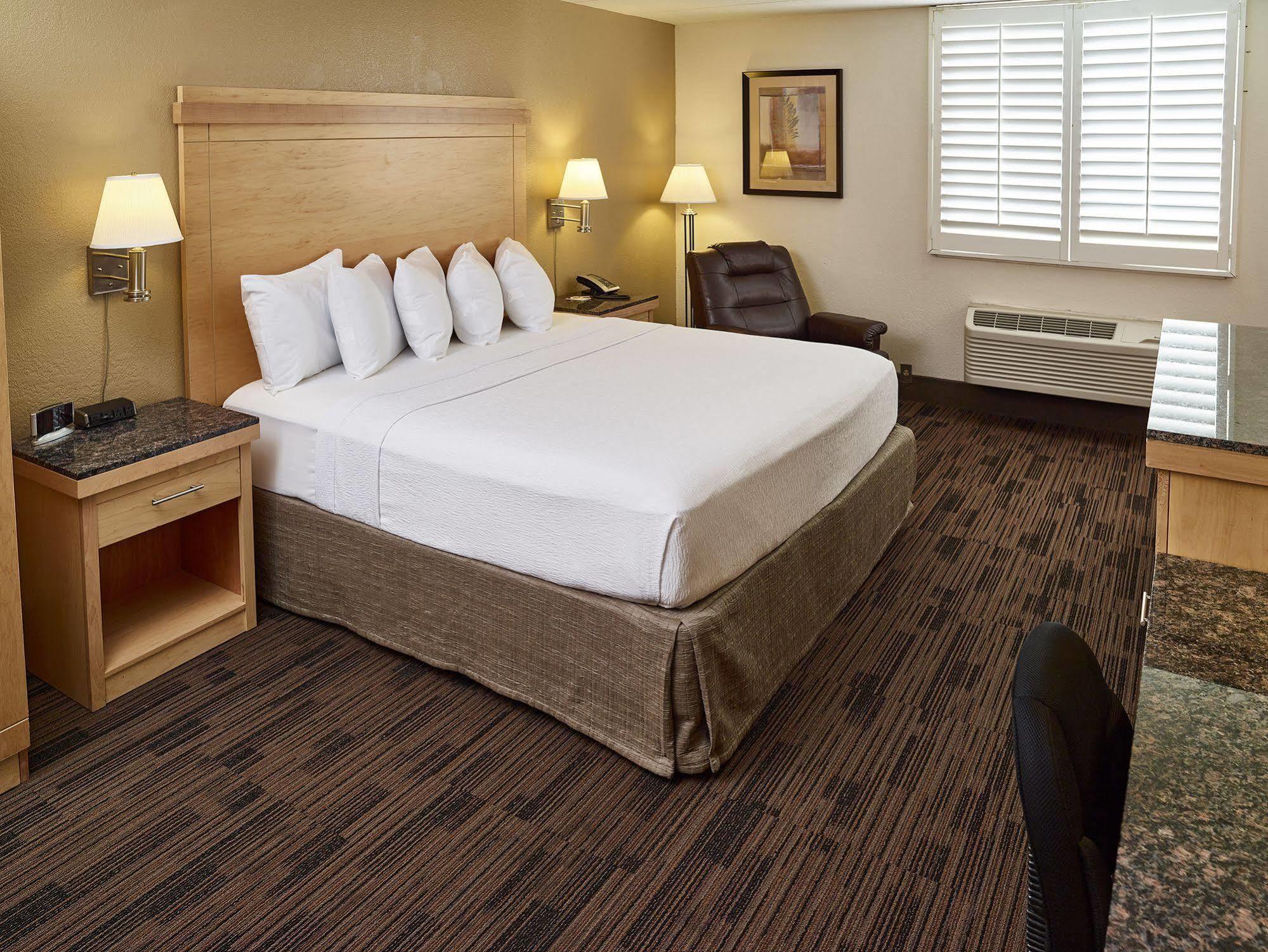 Livinn Hotel St Paul East / Maplewood Zewnętrze zdjęcie