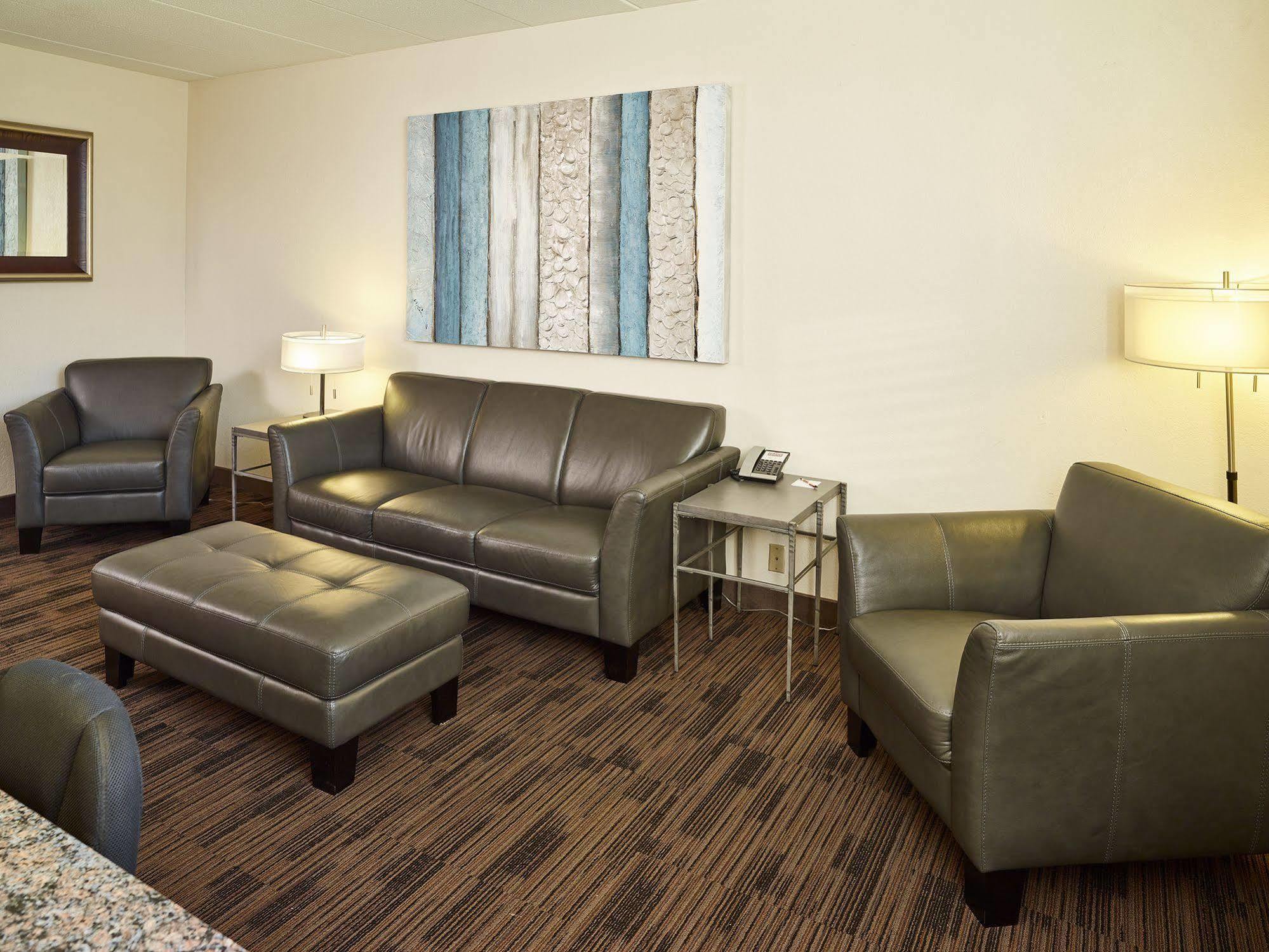Livinn Hotel St Paul East / Maplewood Zewnętrze zdjęcie